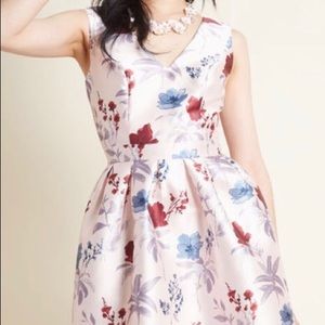Pink Floral ModCloth Chi Chi London Dress Sz 4